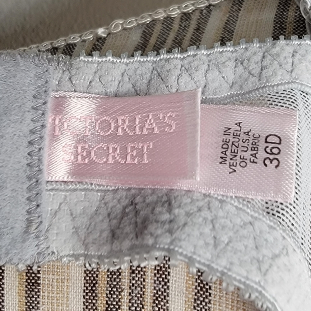 Vintage 1999 Victoria's Secret Lace Underwire Bra - Picture 5 of 7